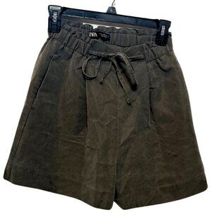 Zara Soft Suede Green Shorts, Dark Academia Vintage Aesthetic, Relaxed Fit, New